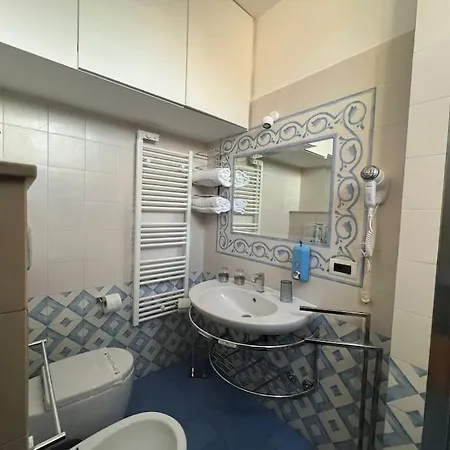 Mama House, Centro Di Catania,castello, Pescheria, * Catania