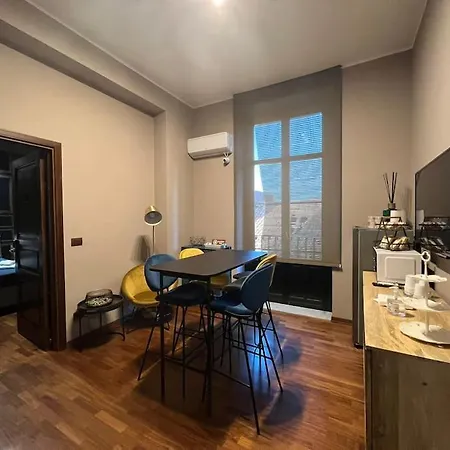 Mama House, Centro Di Catania,castello, Pescheria,